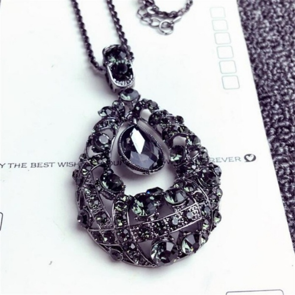New Crystal Pendant in Gunmetal Sweater Necklace - Picture 2 of 3